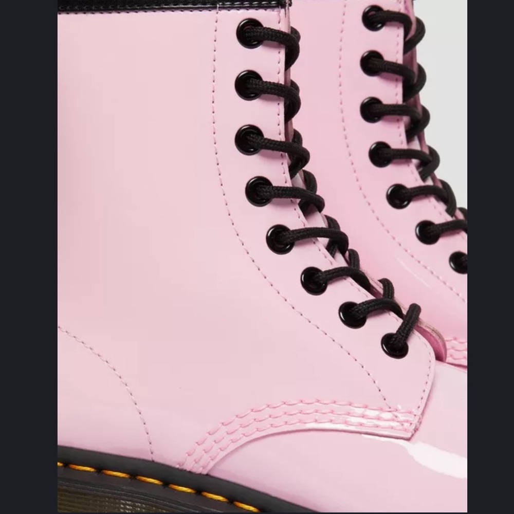 DR. MARTENS Pale Pink 1460 Patent Leather Boots 38 - Picture 3 of 4